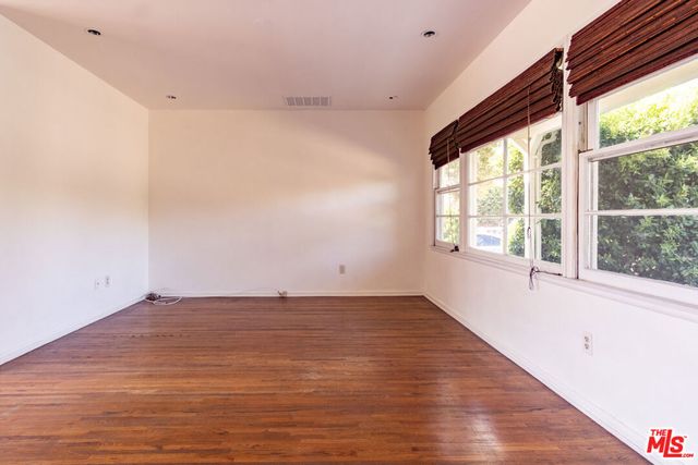 7854 Agnes Avenue, Los Angeles, CA 91605