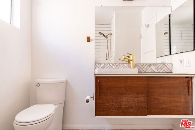 7854 Agnes Avenue, Los Angeles, CA 91605