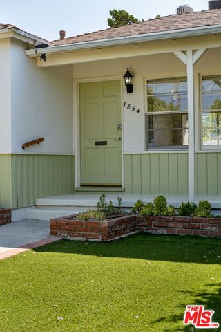 7854 Agnes Avenue, Los Angeles, CA 91605