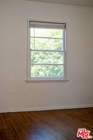7854 Agnes Avenue, Los Angeles, CA 91605