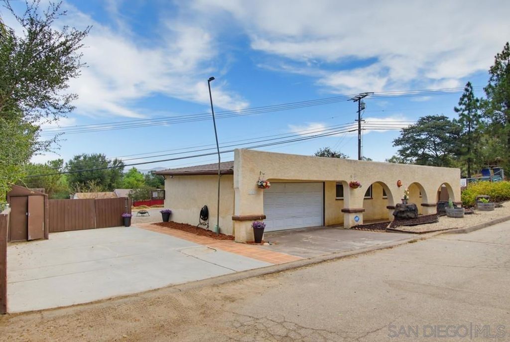 321 North, El Cajon, CA 92021 — photo 3