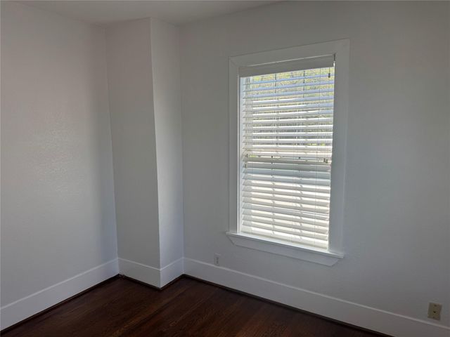 8355 Wier, Houston, TX 77017