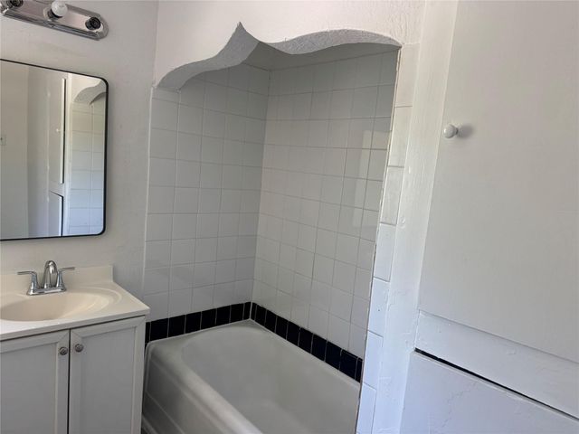 8355 Wier, Houston, TX 77017