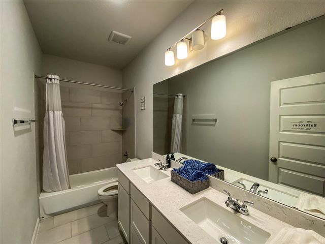 2122 Alabaster Estate Drive, Richmond, TX 77469