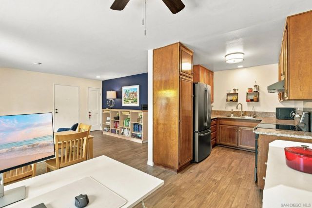 9645 Easter Way, San Diego, CA 92121