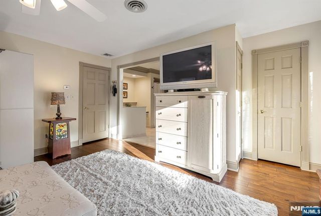 6 East Street, Wanaque, NJ 07465