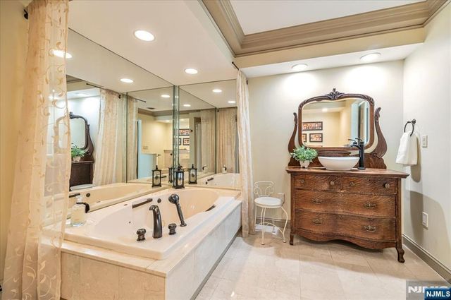 6 East Street, Wanaque, NJ 07465