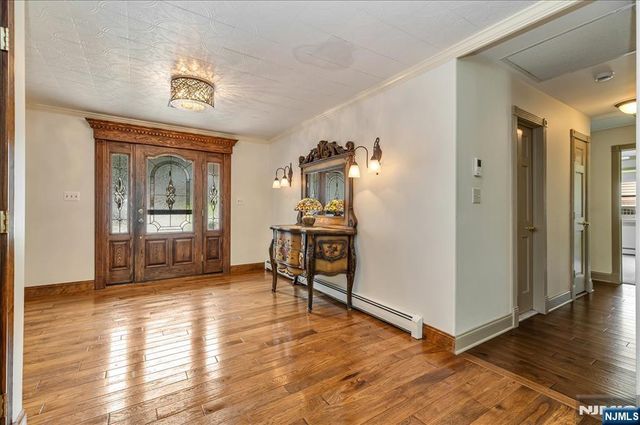 6 East Street, Wanaque, NJ 07465