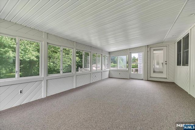 6 East Street, Wanaque, NJ 07465