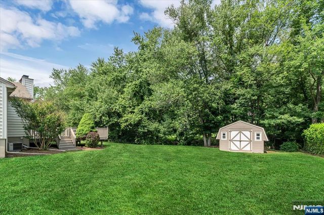 6 East Street, Wanaque, NJ 07465