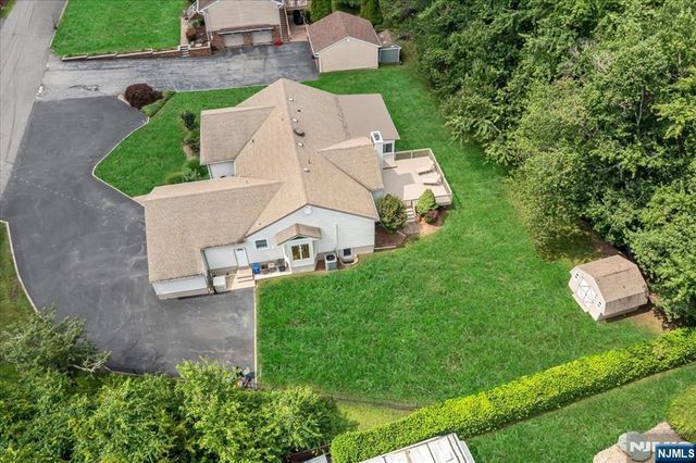 6 East Street, Wanaque, NJ 07465