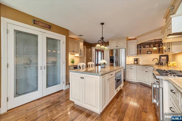 6 East Street, Wanaque, NJ 07465