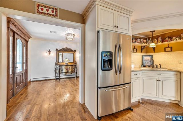 6 East Street, Wanaque, NJ 07465