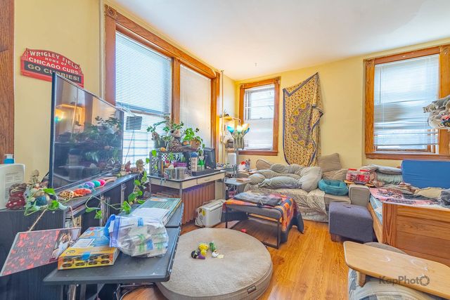 3001 S Haynes Court, Chicago, IL 60608