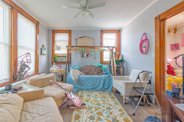 3001 S Haynes Court, Chicago, IL 60608