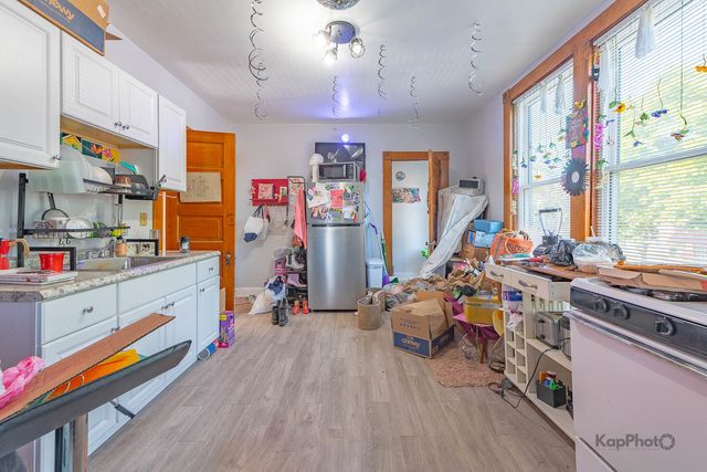 3001 S Haynes Court, Chicago, IL 60608