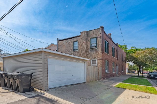 3001 S Haynes Court, Chicago, IL 60608