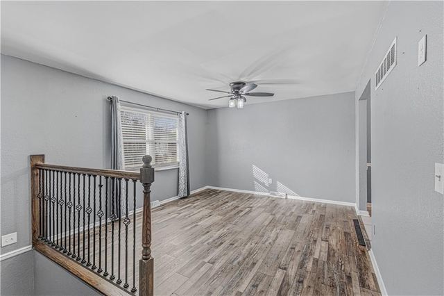 1136 NE 10th Street, Blue Springs, MO 64014