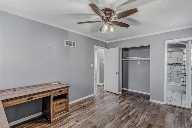 1136 NE 10th Street, Blue Springs, MO 64014