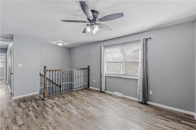 1136 NE 10th Street, Blue Springs, MO 64014