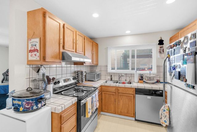 1567 Hawes Court, Redwood City, CA 94061