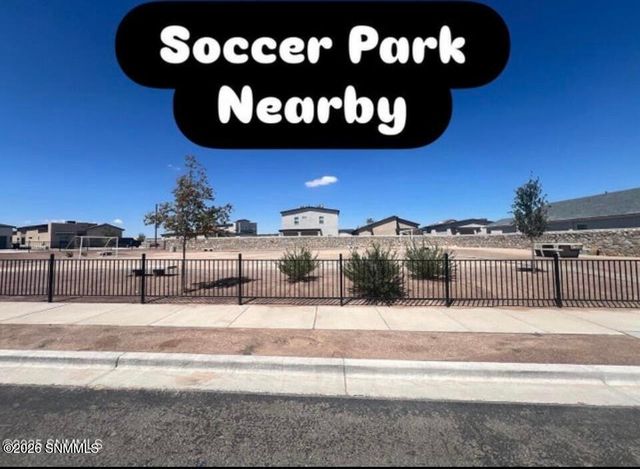 130 Monteine Trail, Sunland Park, NM 88008