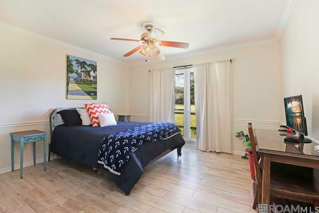 23123 Sunnyside Ln, Zachary, LA 70791