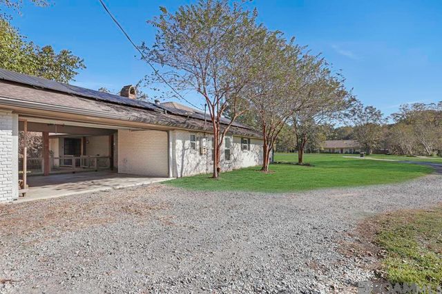 23123 Sunnyside Ln, Zachary, LA 70791