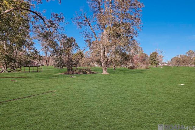 23123 Sunnyside Ln, Zachary, LA 70791