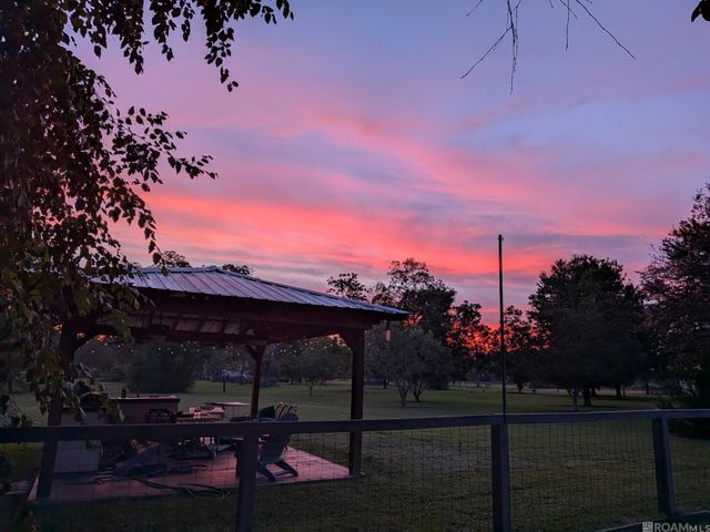 23123 Sunnyside Ln, Zachary, LA 70791