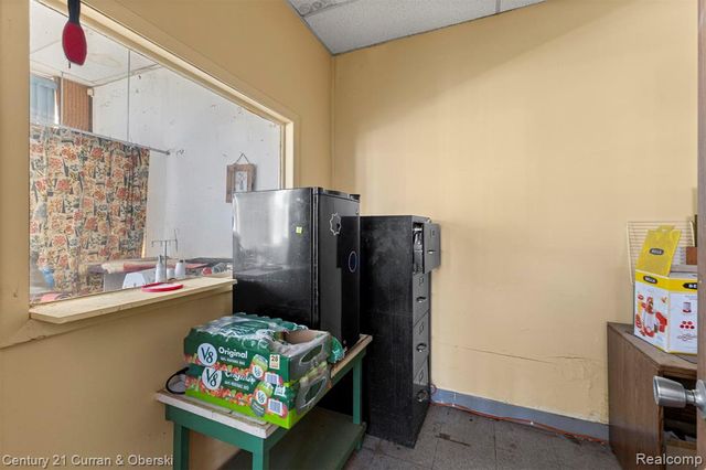 16300 W 7 Mile Road, Detroit, MI 48235