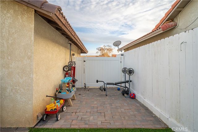 15634 Via Cartagena, Hesperia, CA 92345