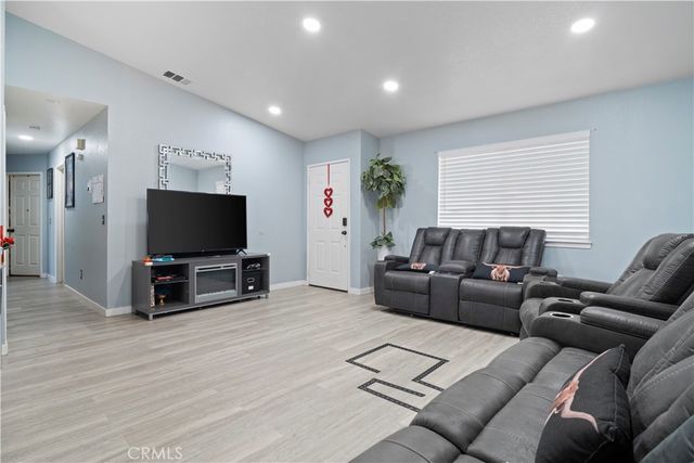 15634 Via Cartagena, Hesperia, CA 92345