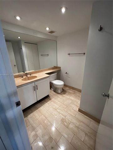 1717 N Bayshore Dr A-1057, Miami, FL 33132