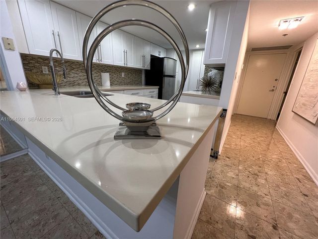 1717 N Bayshore Dr A-1057, Miami, FL 33132