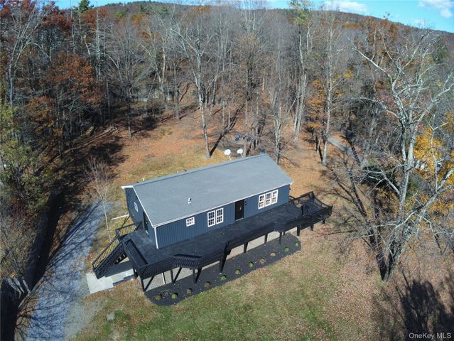 176 Old State Route 28, Glenford, NY 12433