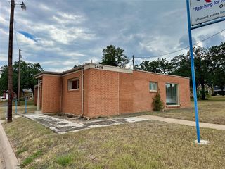 2408 Coggin Avenue, Brownwood, TX 76801