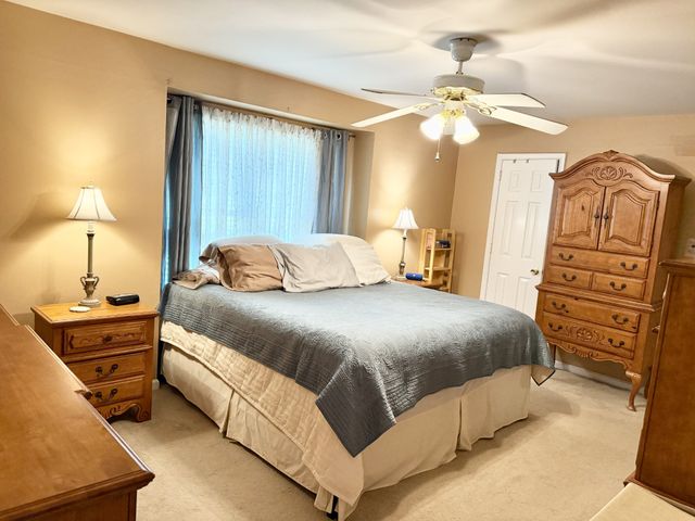 402 Rolling Acres Dr, White House, TN 37188