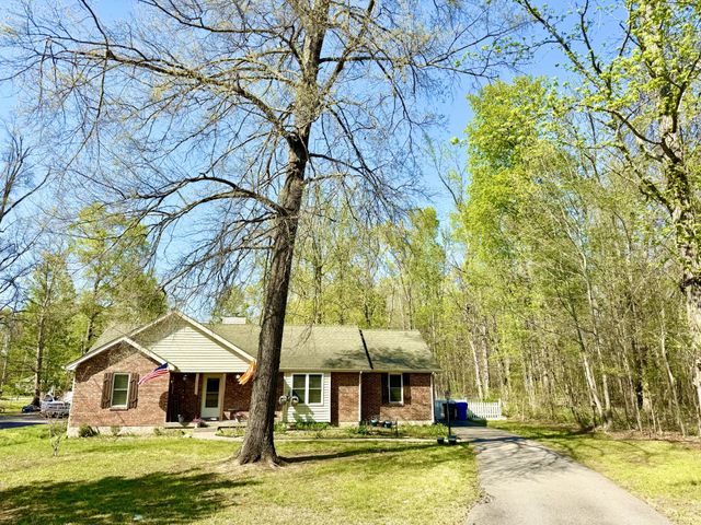 402 Rolling Acres Dr, White House, TN 37188