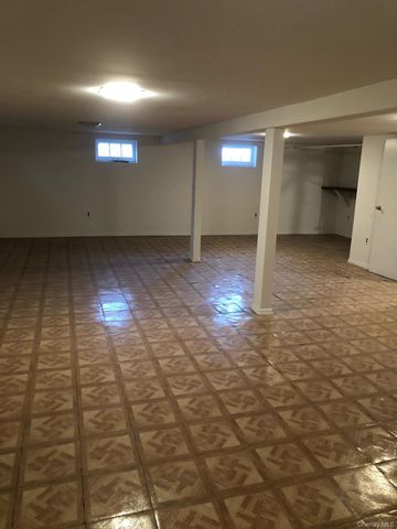 4005 Worthmor Drive, Seaford, NY 11783