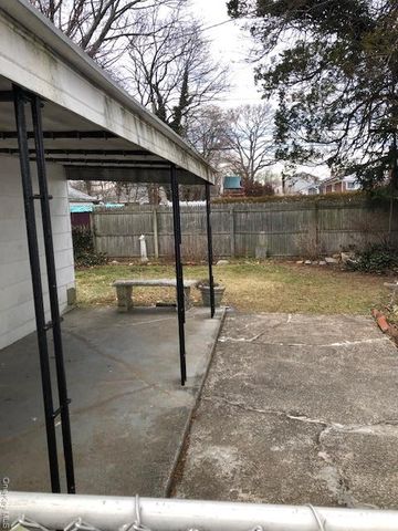 4005 Worthmor Drive, Seaford, NY 11783