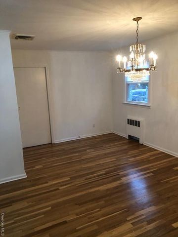 4005 Worthmor Drive, Seaford, NY 11783