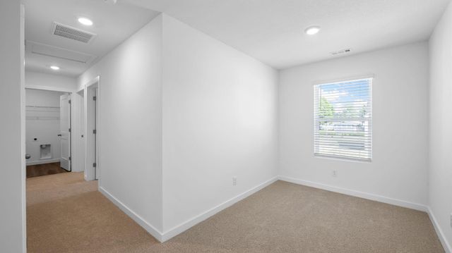 10697 Prairie Lake Drive, Apison, TN 37302