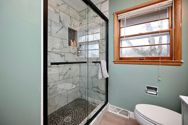 1823 18th Street NW, Rochester, MN 55901