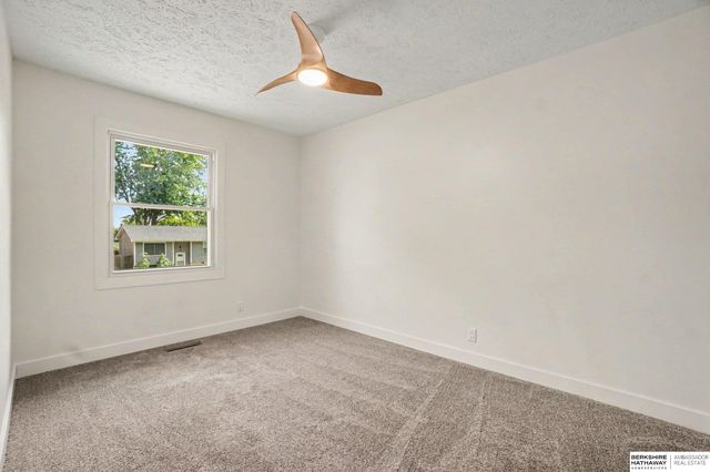 140 Debra Avenue, Plattsmouth, NE 68048