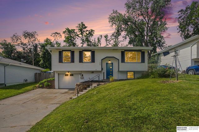 140 Debra Avenue, Plattsmouth, NE 68048