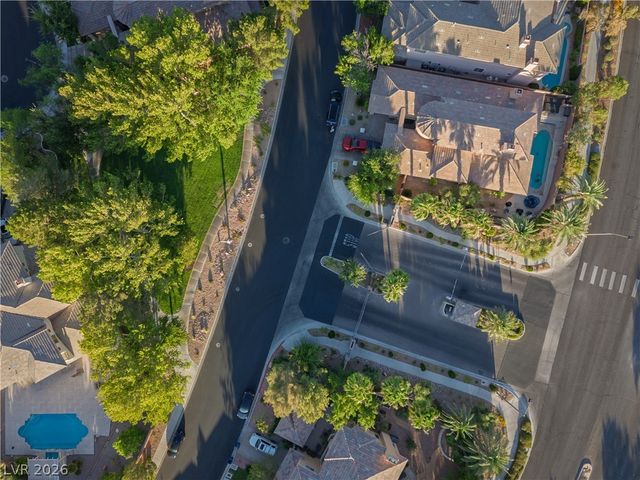 9733 Plateau Heights Place, Las Vegas, NV 89144