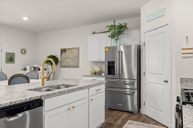 5697 Prickly Loop, Ooltewah, TN 37363