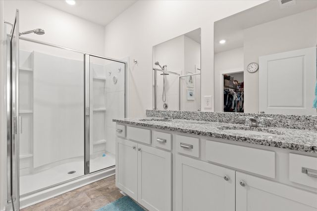 5697 Prickly Loop, Ooltewah, TN 37363