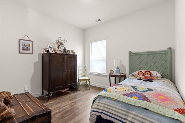 5697 Prickly Loop, Ooltewah, TN 37363